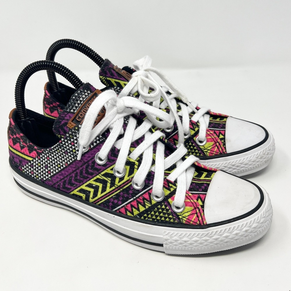 Converse Women's Sneaker Size 7 Multi-Colored Festival Bag Low Top Aztec Print